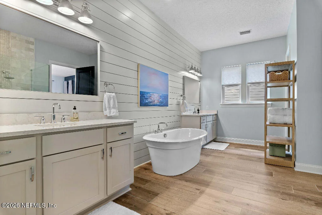 Photo of 126 SEAHILL Drive
