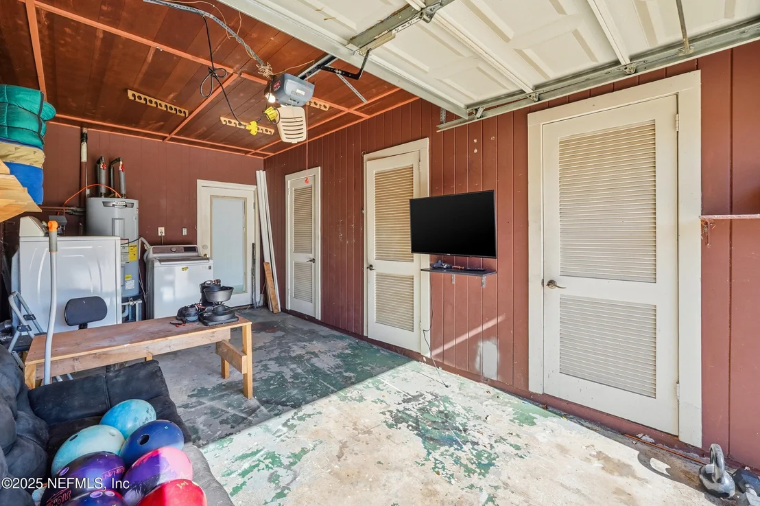 Photo of 2324 BUTTONWOOD Drive