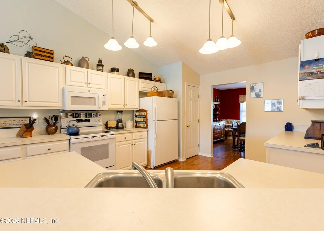 Photo of 556 WHITFIELD Road