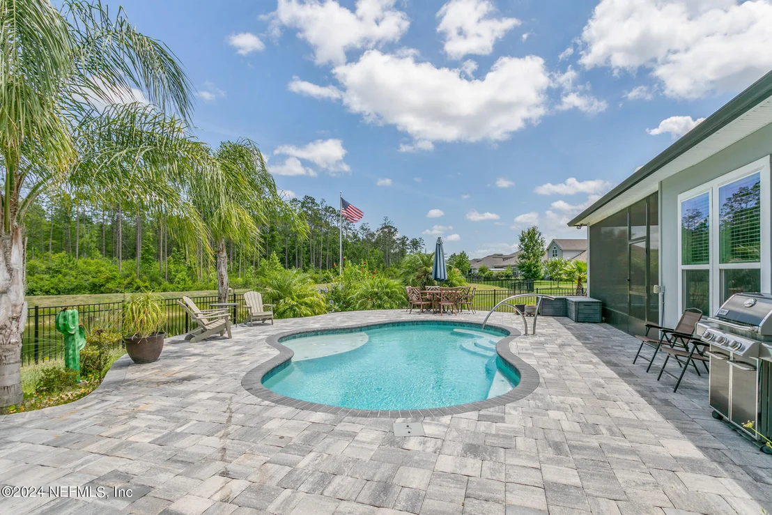 Photo of 362 CEDARSTONE Way