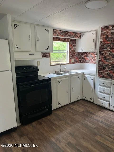 Photo of 823 JANET Avenue