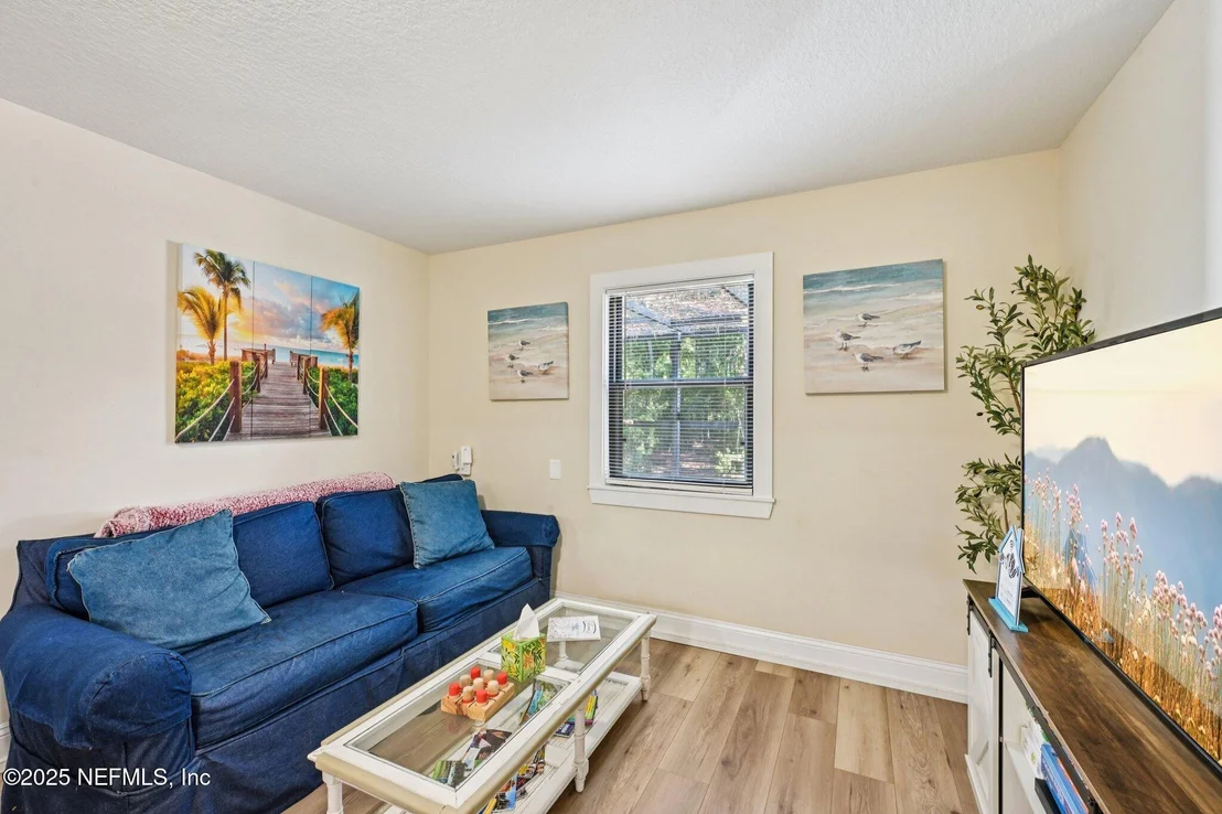 Photo of 1265 WHISPERING PINES Road