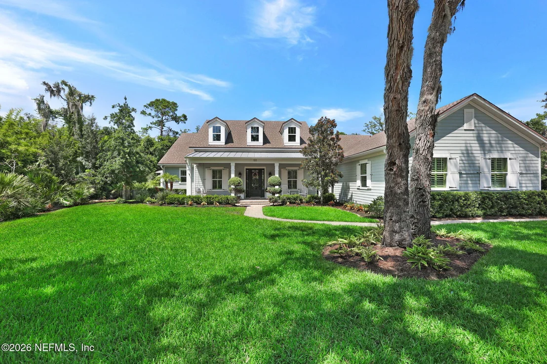 Photo of 122 SENORA Court