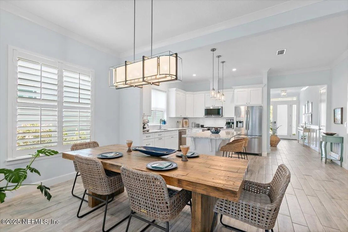 Photo of 175 OCEANVIEW Drive