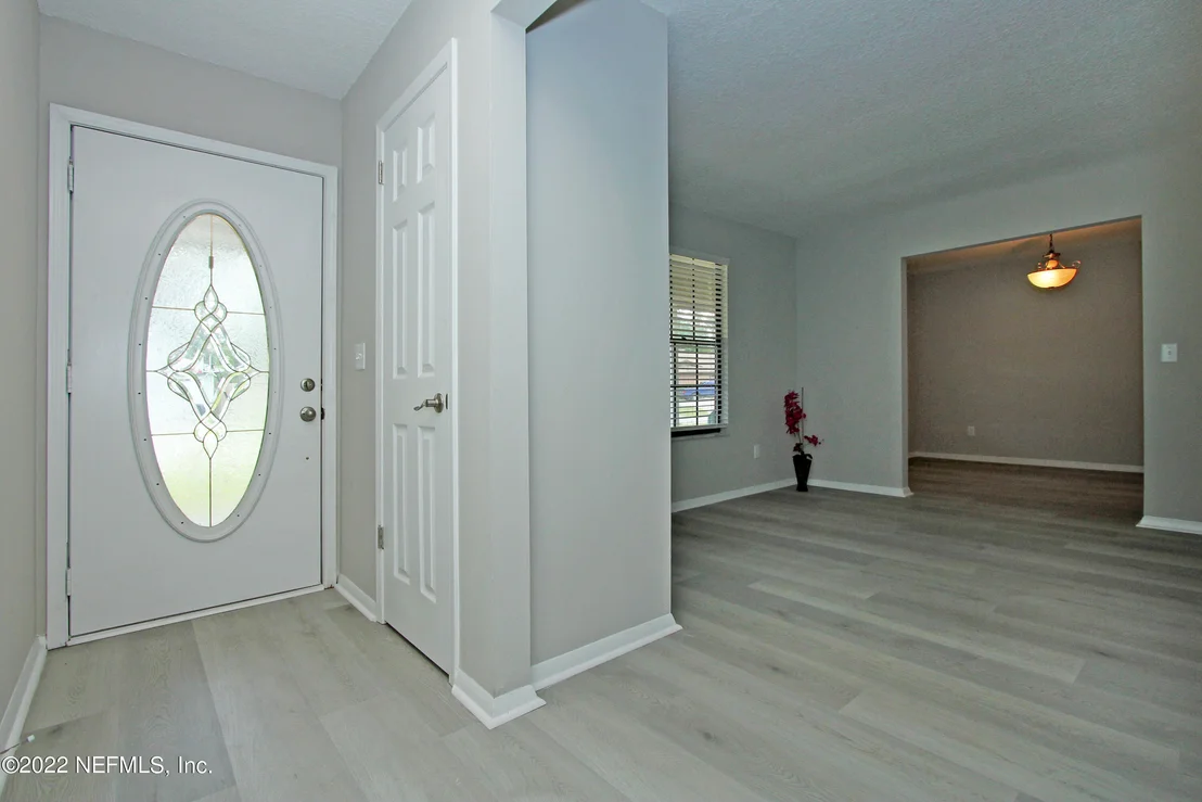 Photo of 8147 WEYBRIDGE Drive