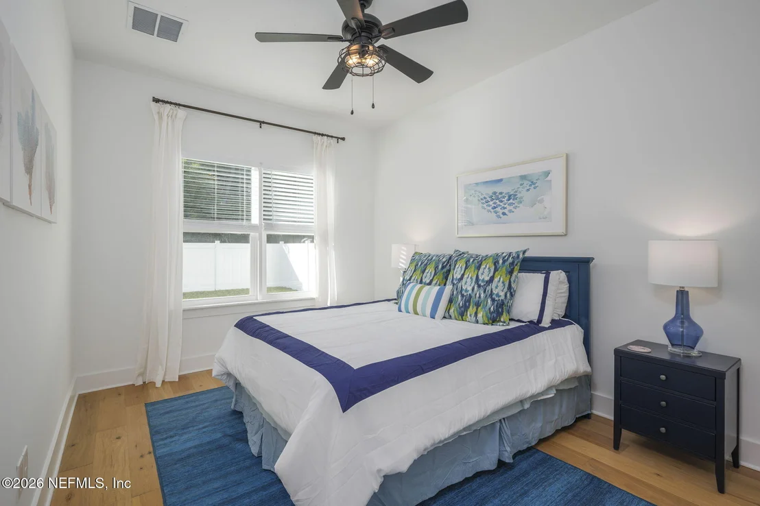 Photo of 40 MAGNOLIA Avenue