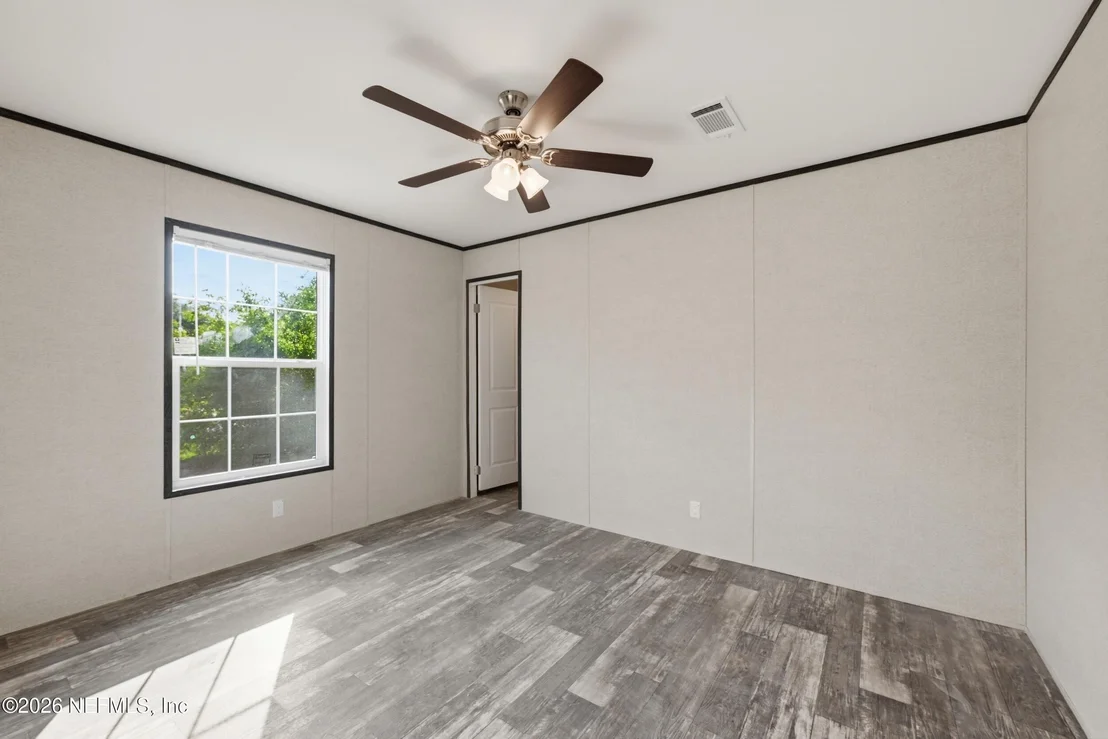 Photo of 352 N COUNTY ROAD 315