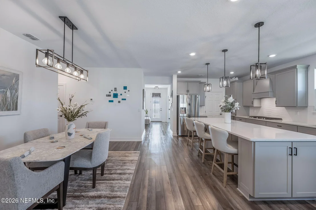 Photo of 212 ETHEREAL Square