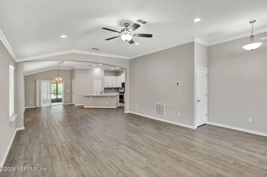 Photo of 388 GLASGOW Drive