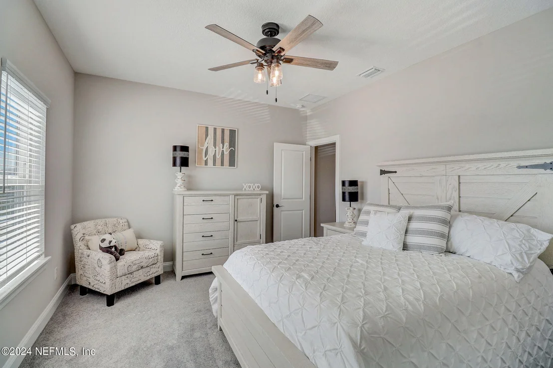 Photo of 117 STANSBURY Lane