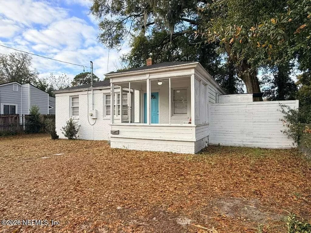 Photo of 862 BUNKER HILL Boulevard