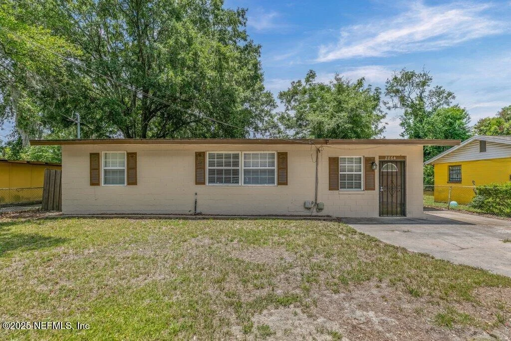 Photo of 2864 LEONID Road