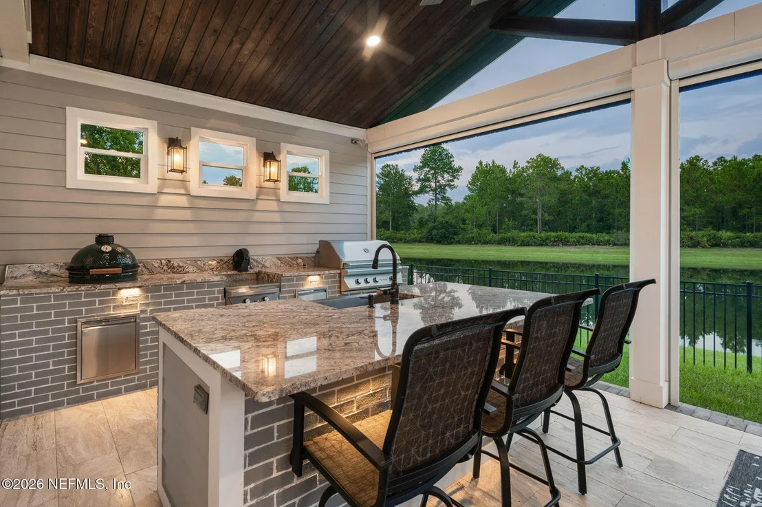 Photo of 681 GLENNEYRE Circle