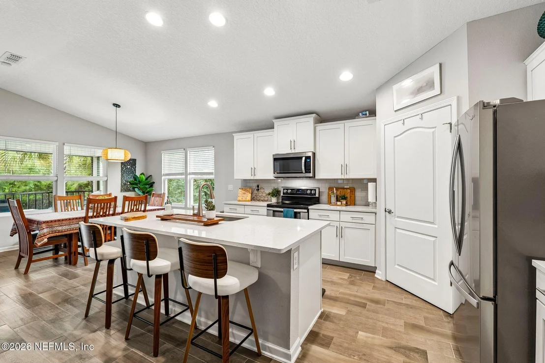 Photo of 3800 GREAT FALLS Loop