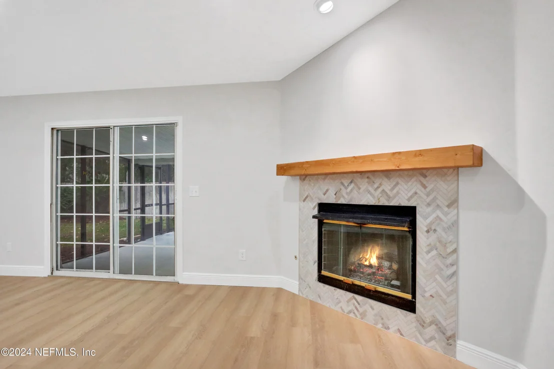 Photo of 4373 APPLE TREE Place