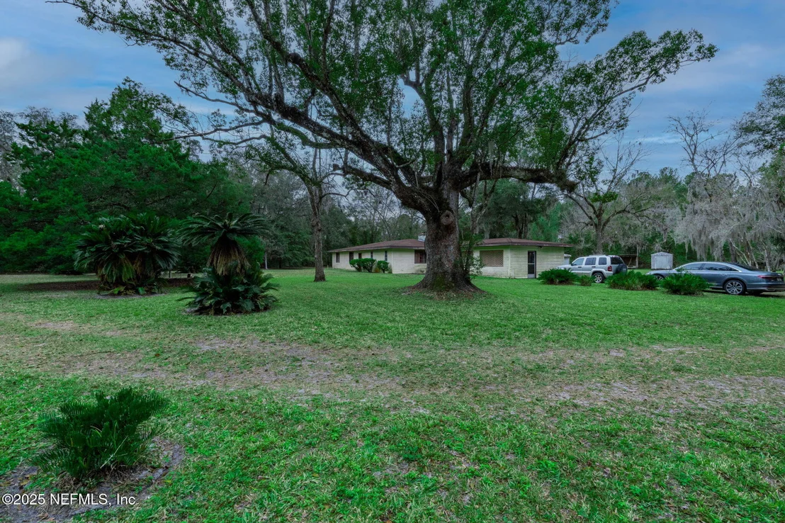 Photo of Unit C at 5705 COUNTY ROAD 208