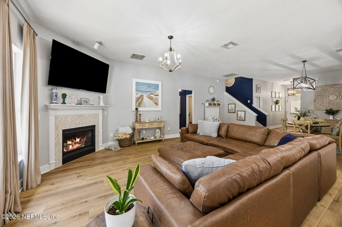Photo of 757 FLOWERS Street