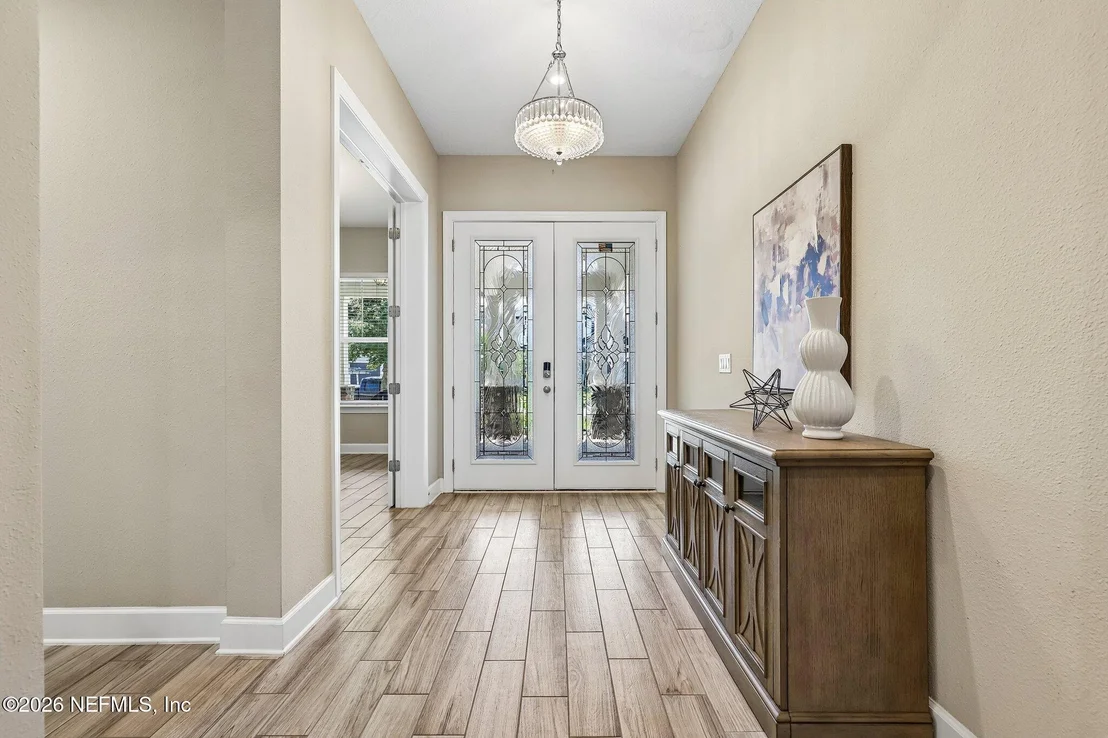 Photo of 114 GLENNEYRE Circle
