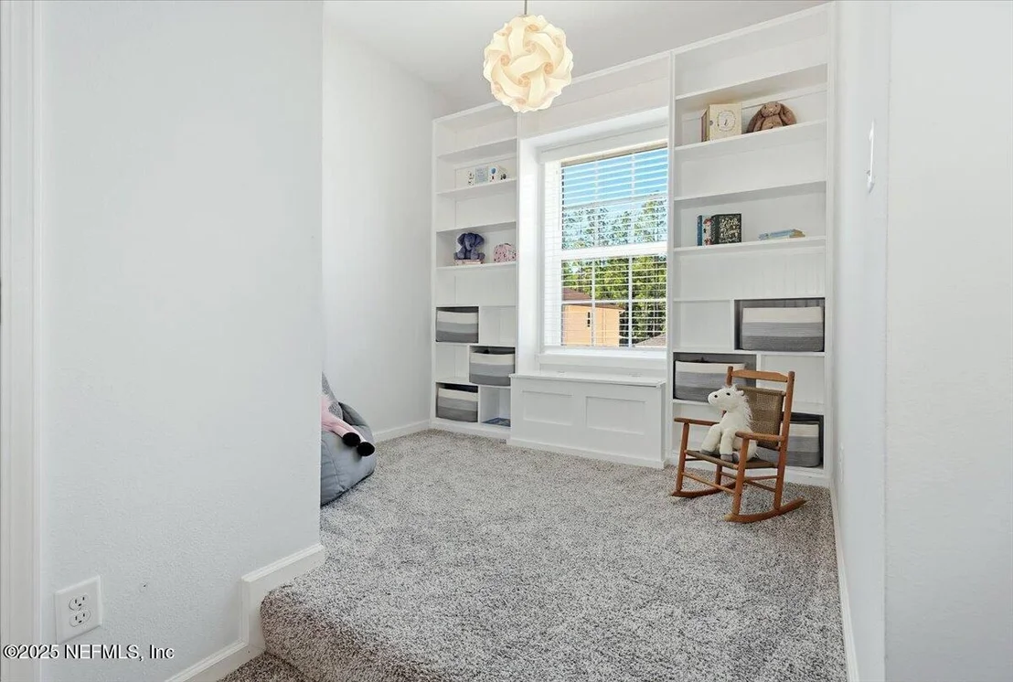 Photo of 835 LAUREL VALLEY Drive