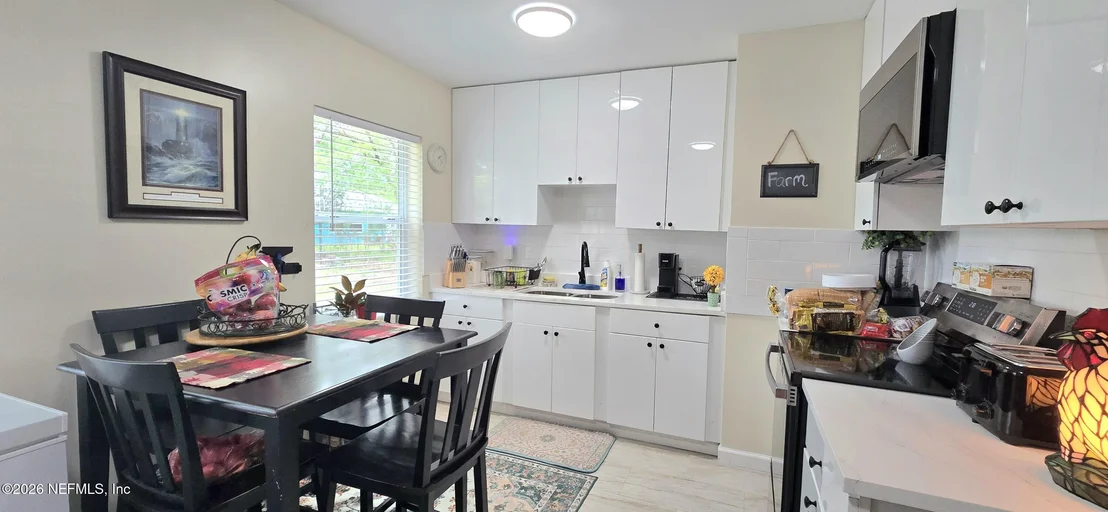 Photo of 5125 ABEL Lane