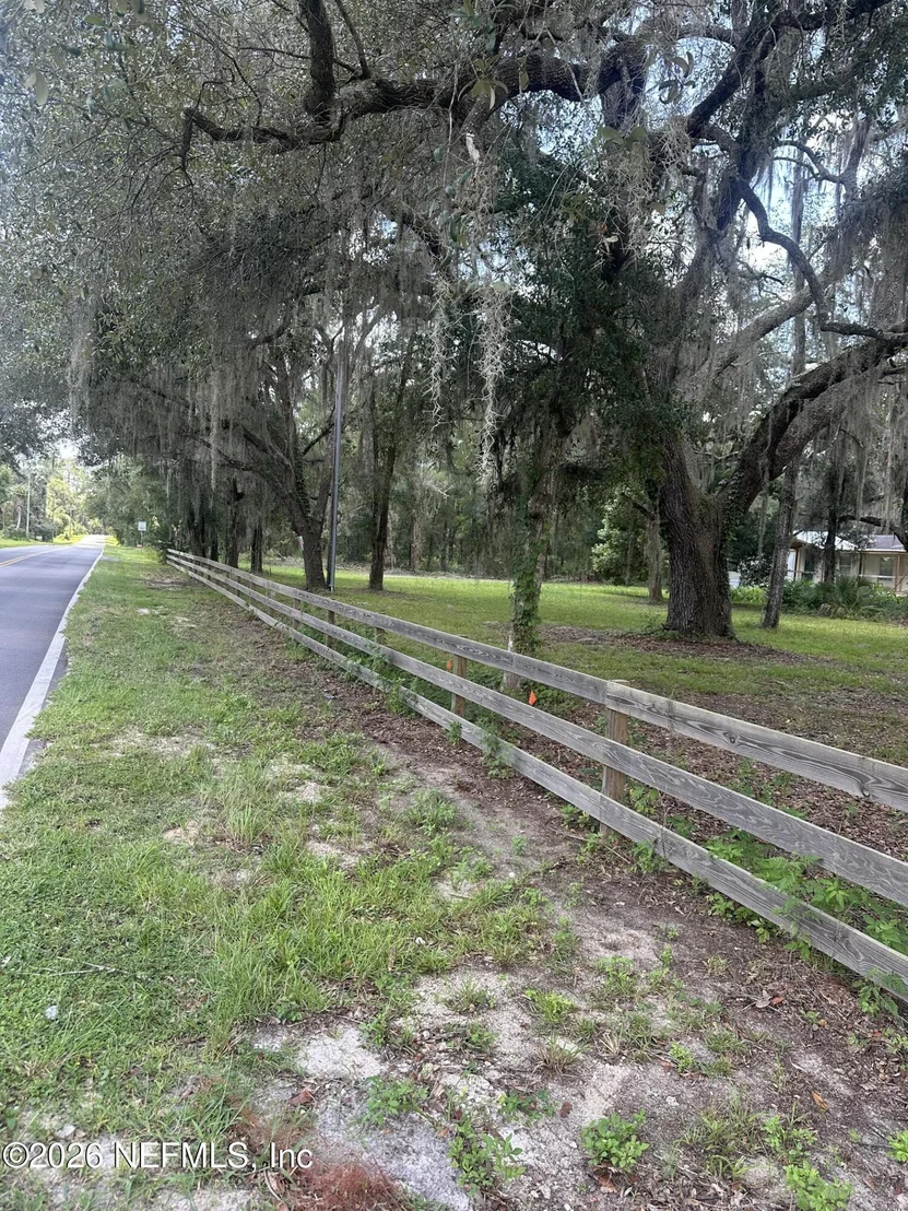 Photo of 101 W STRICKLAND Road