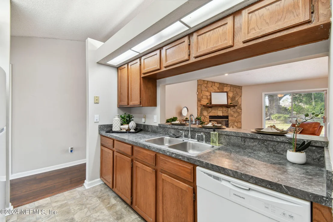 Photo of 8779 HAMMOND FOREST Drive