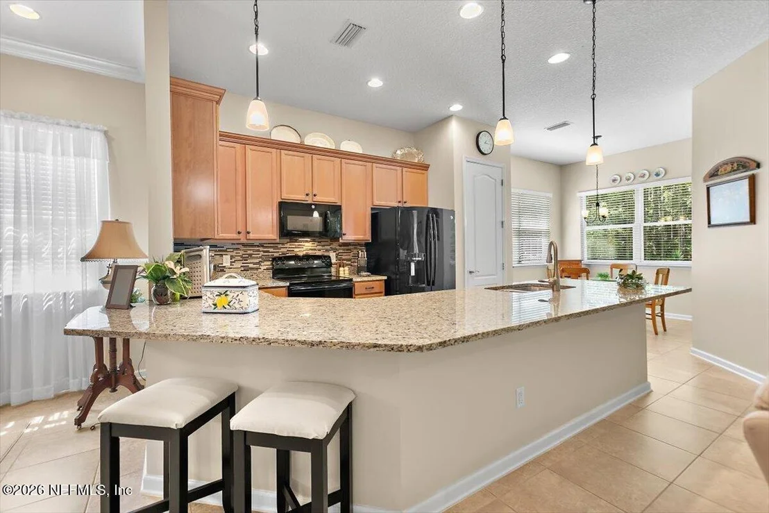 Photo of 637 N LEGACY Trail