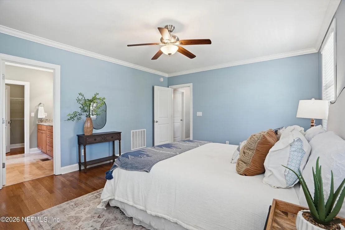 Photo of 1052 HOLLY Lane