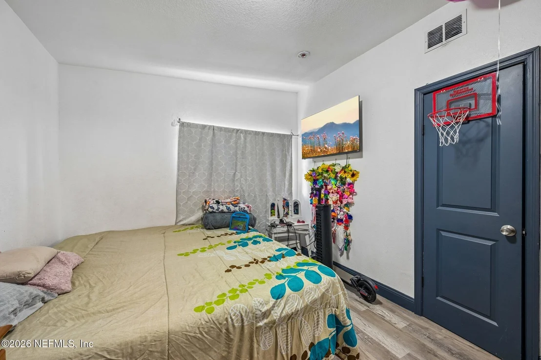 Photo of 5356 KEYSTONE Drive N