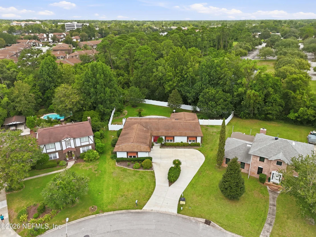 Photo of 6151 GRAYLING Drive