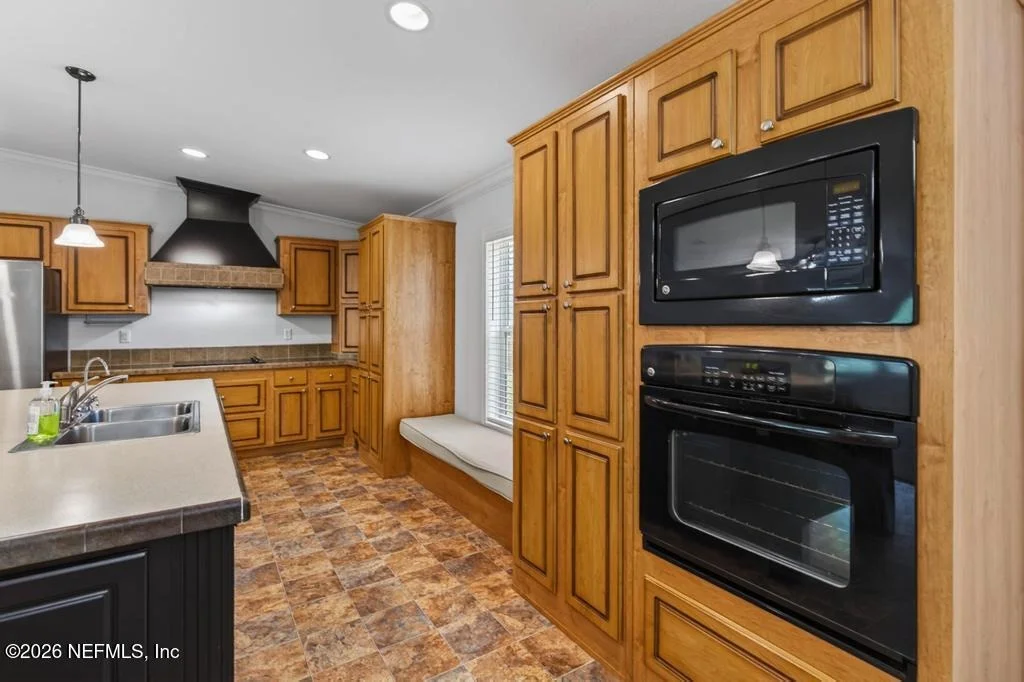 Photo of 54368 HAZEL JONES Road