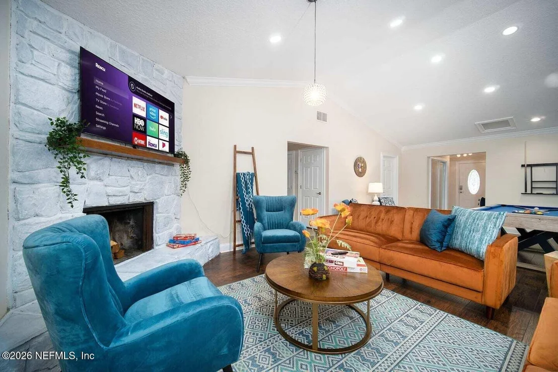 Photo of 4293 WALNUT Bend