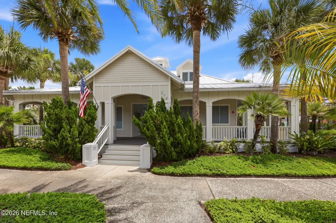 Photo of 688 OCEAN PALM Way