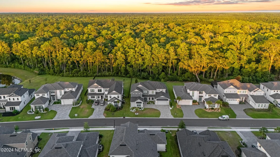Photo of 10511 SILVERBROOK Trail