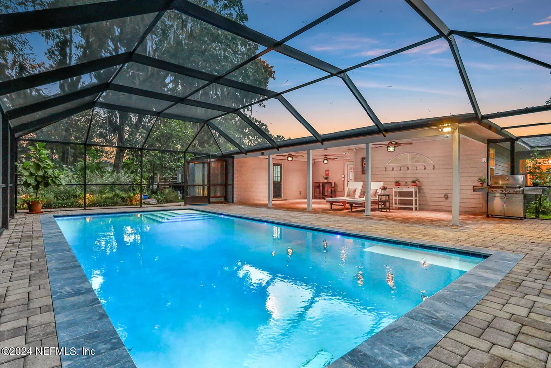 Photo of 6468 RIVER POINT Drive