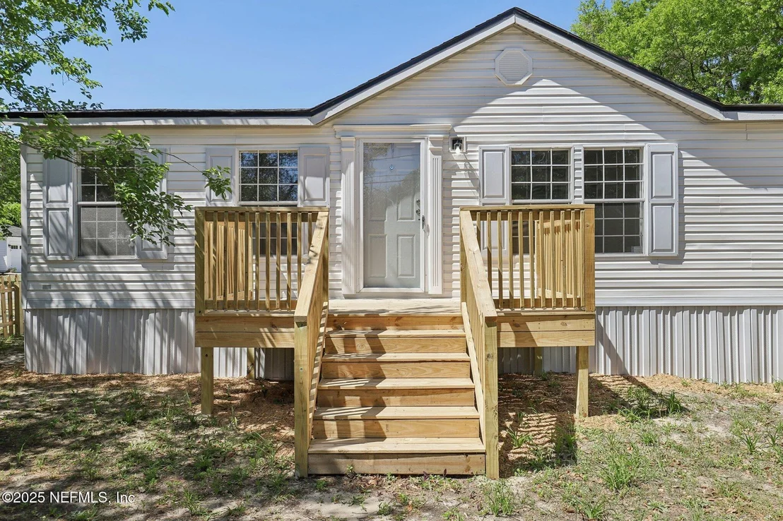 Photo of 606 JACKSON Road