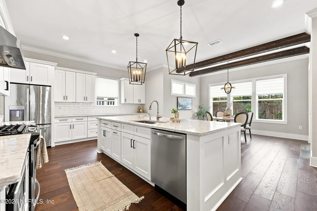 Photo of 760 PARADISE Lane