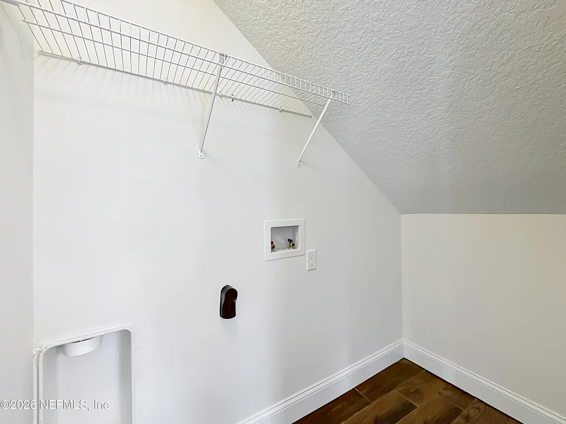 Photo of 3976 PALM Way