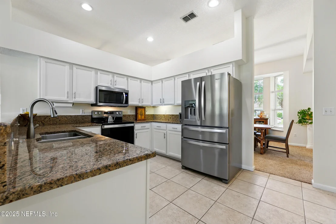 Photo of 364 MAPLEWOOD Drive