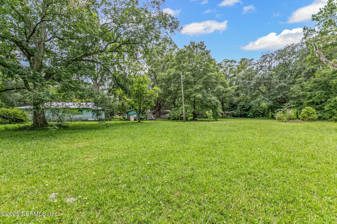 Photo of 44125 JARRETT Road