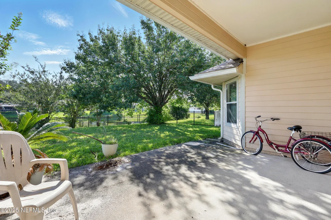 Photo of 372 JOHNS CREEK Parkway