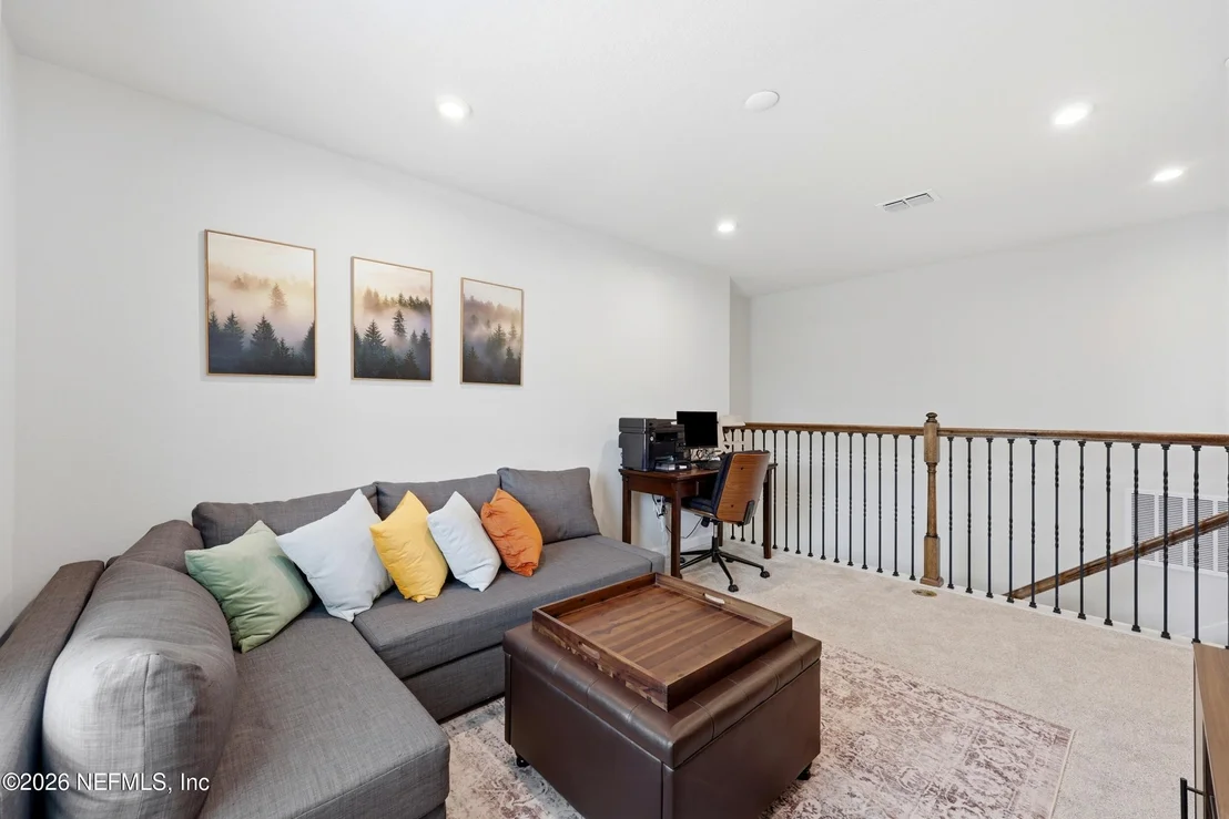 Photo of 253 TOWER Court