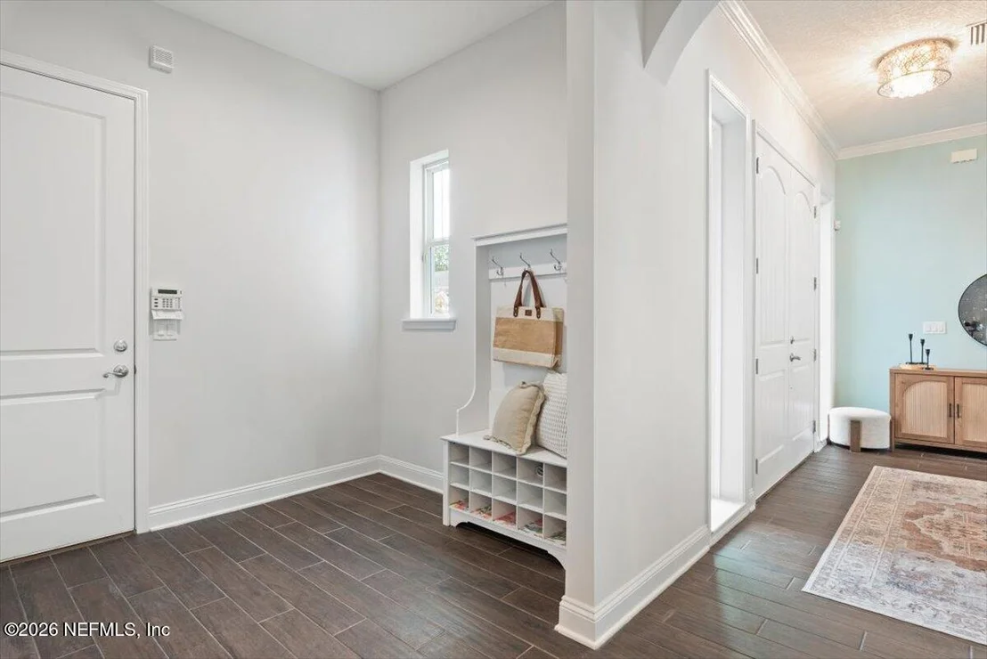 Photo of 592 OUTLOOK Drive