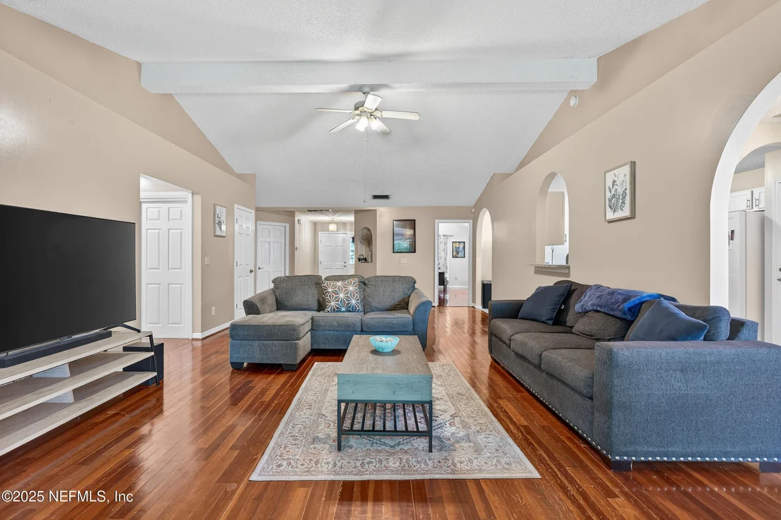 Photo of 7992 DEWARS Court