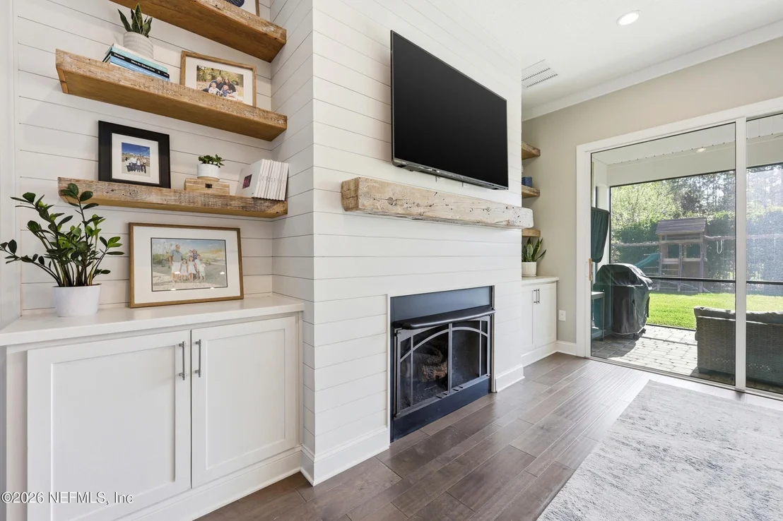 Photo of 463 FRESHWATER Drive