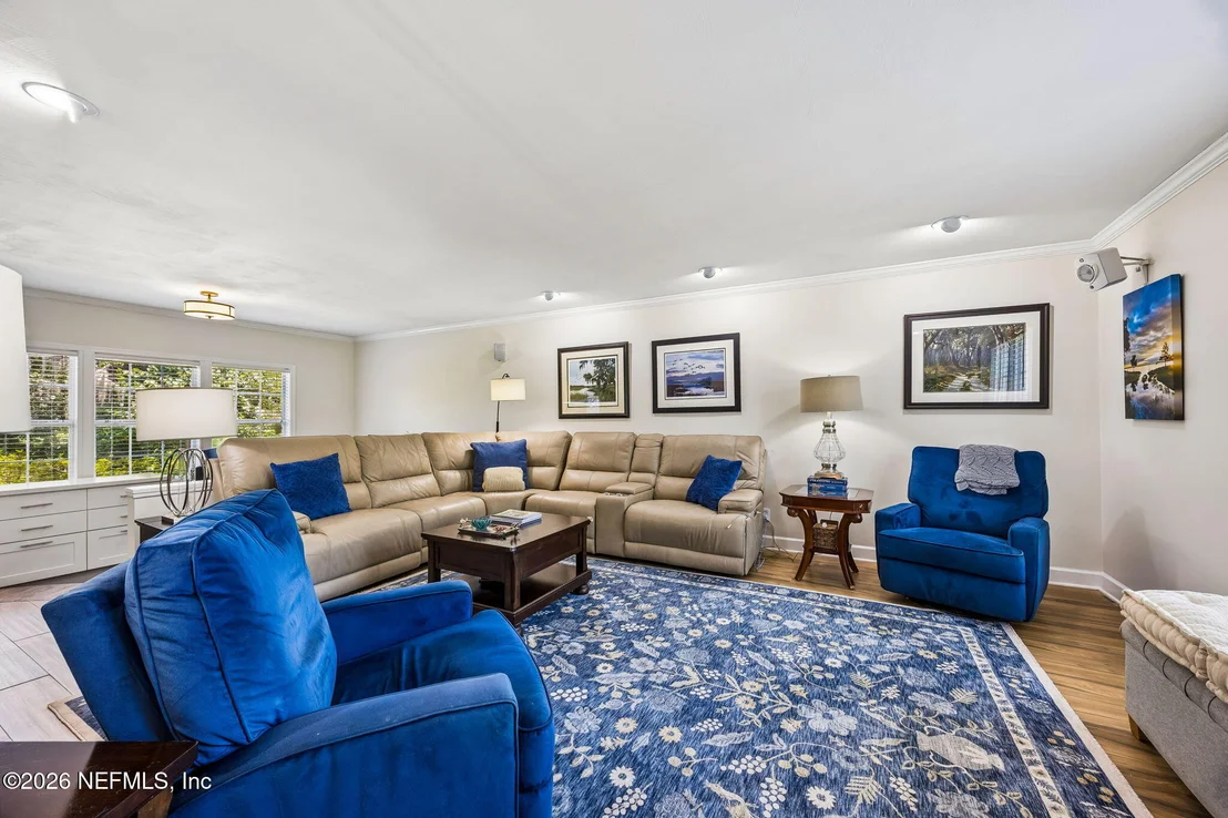 Photo of 2321 EGREMONT Drive