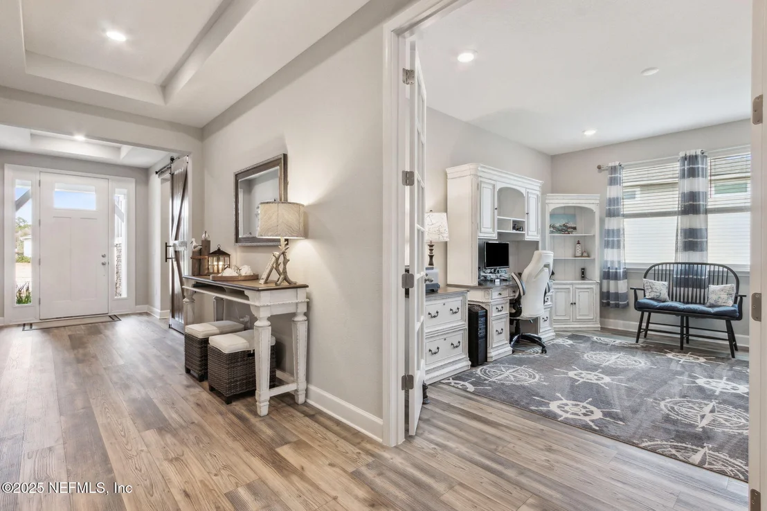 Photo of 85558 FALL RIVER Parkway