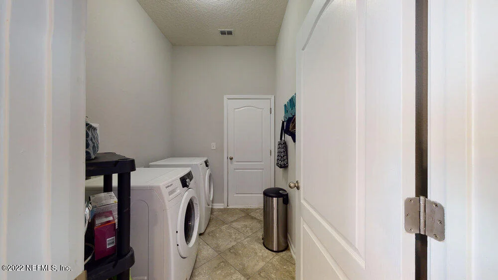 Photo of 387 SAMARA LAKES Parkway