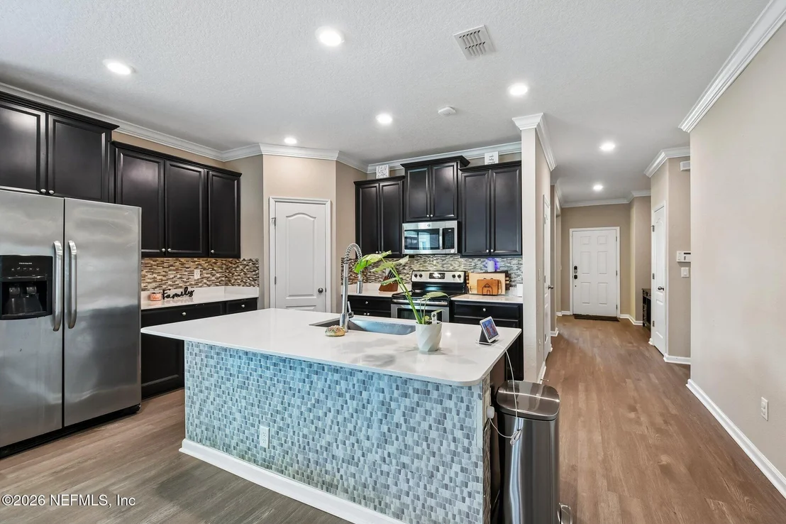 Photo of 1426 KENDALL Drive