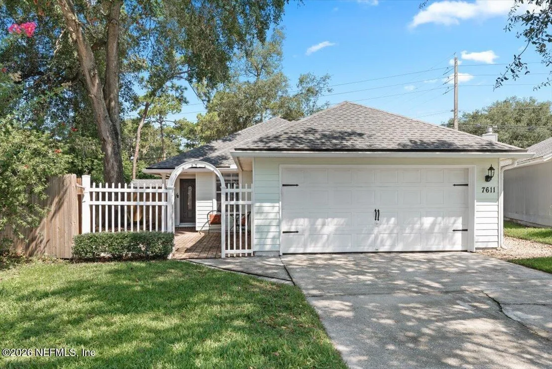 Photo of 7611 LEAFY FOREST Way